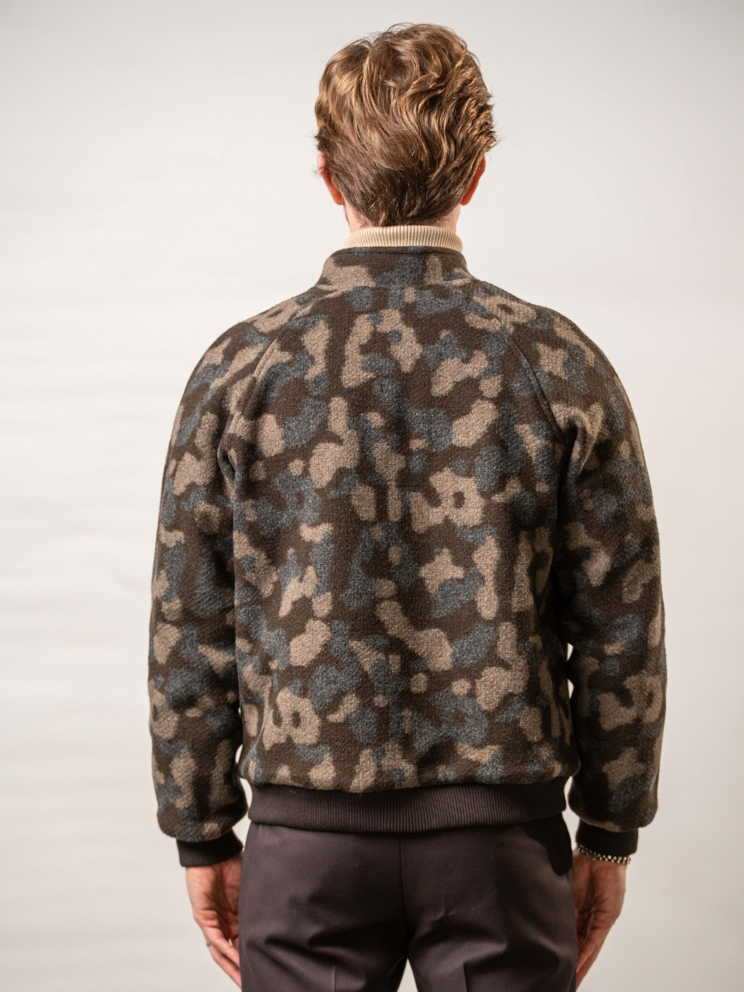 Giubbino fantasia camouflage in misto lana – Karl Mommoo