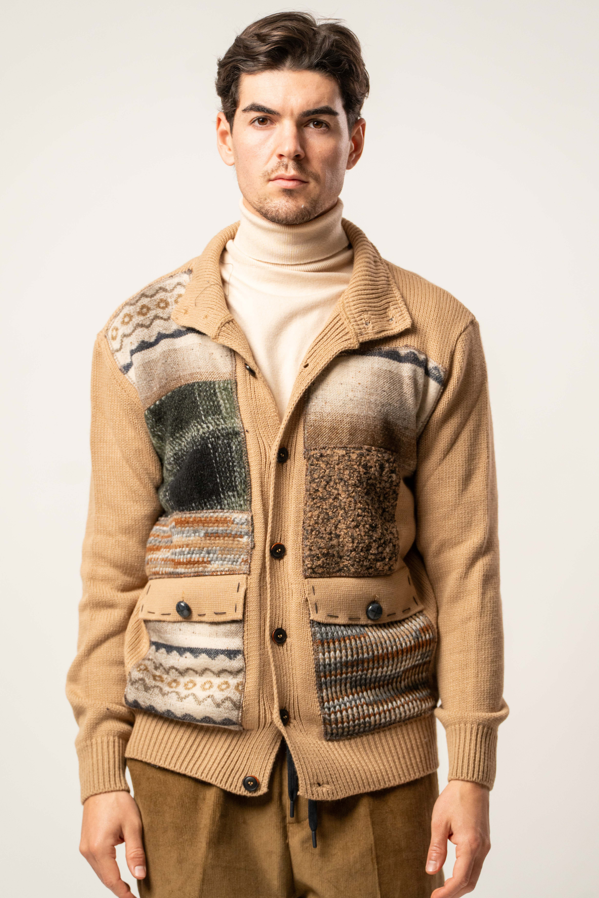 Cardigan con Inserti a contrasto