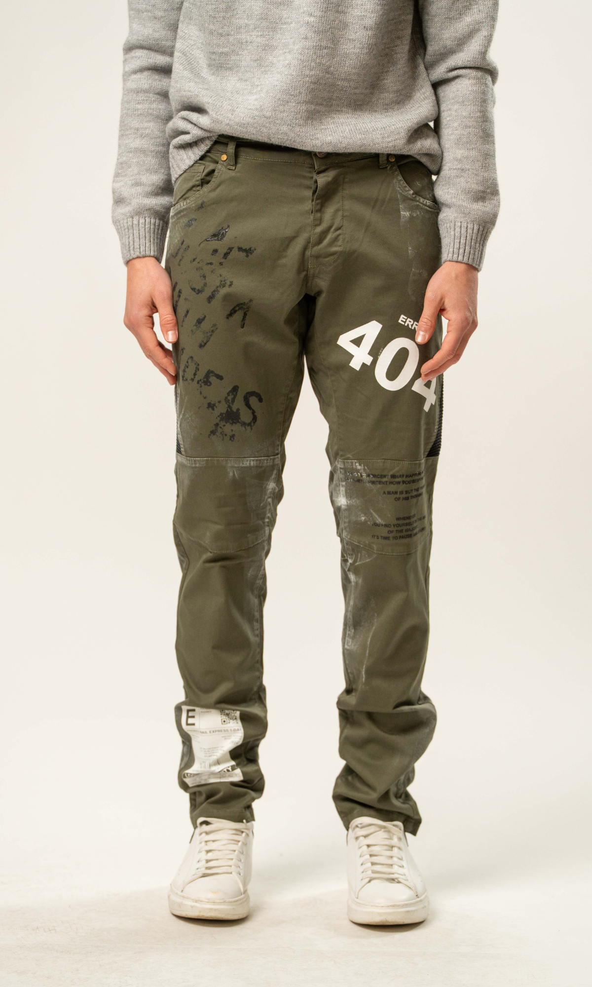 Jeans uomo con stampa “Error 404”