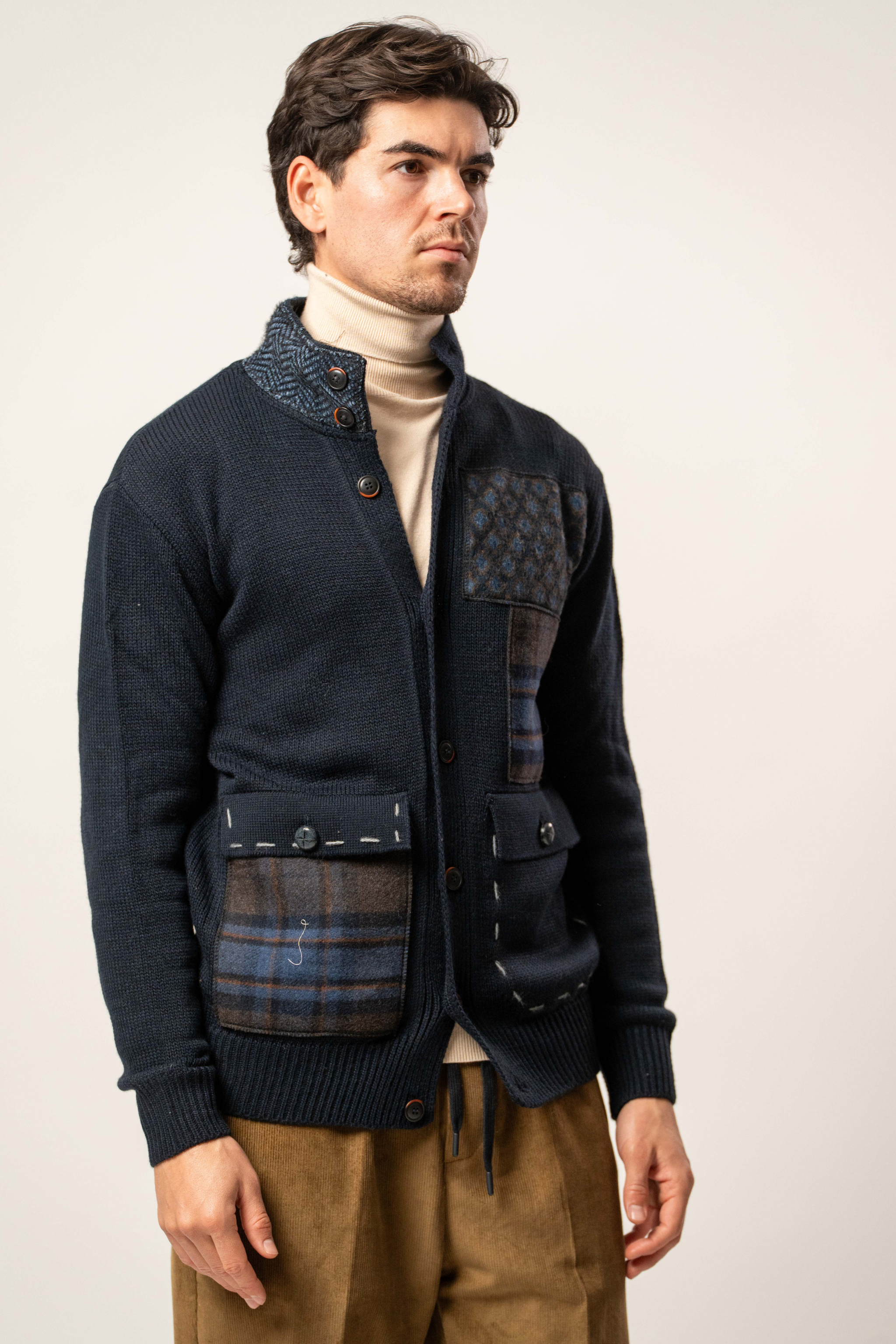 Cardigan con Inserti a contrasto