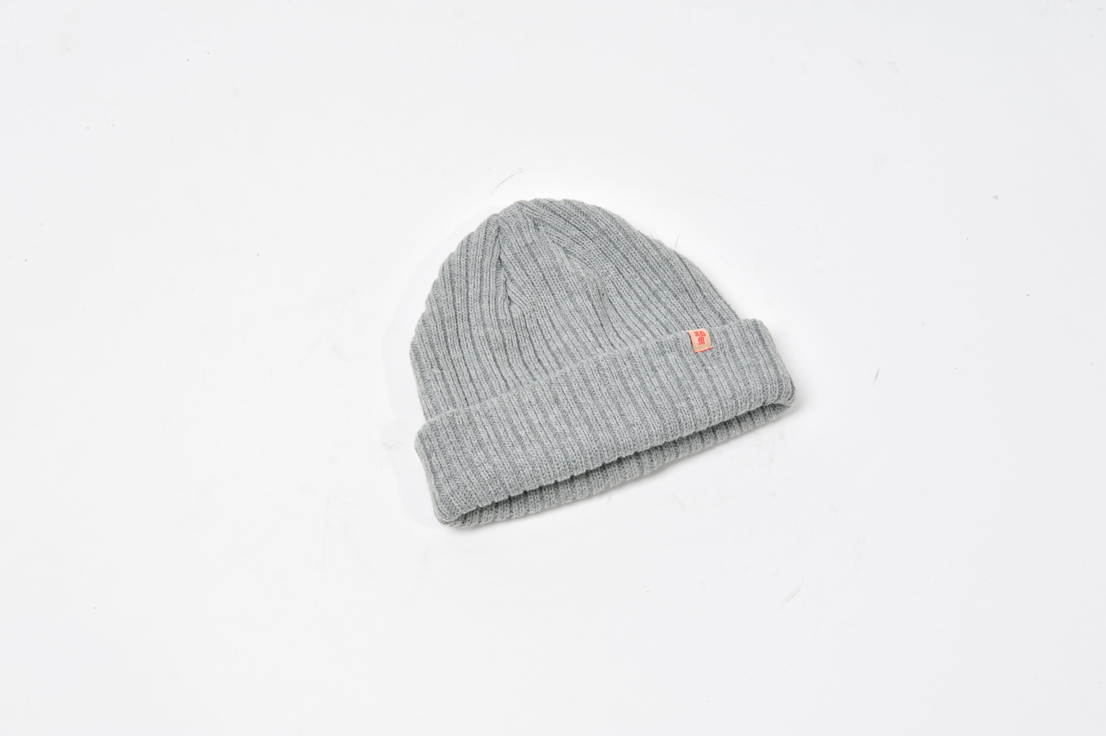 Short beanie cap
