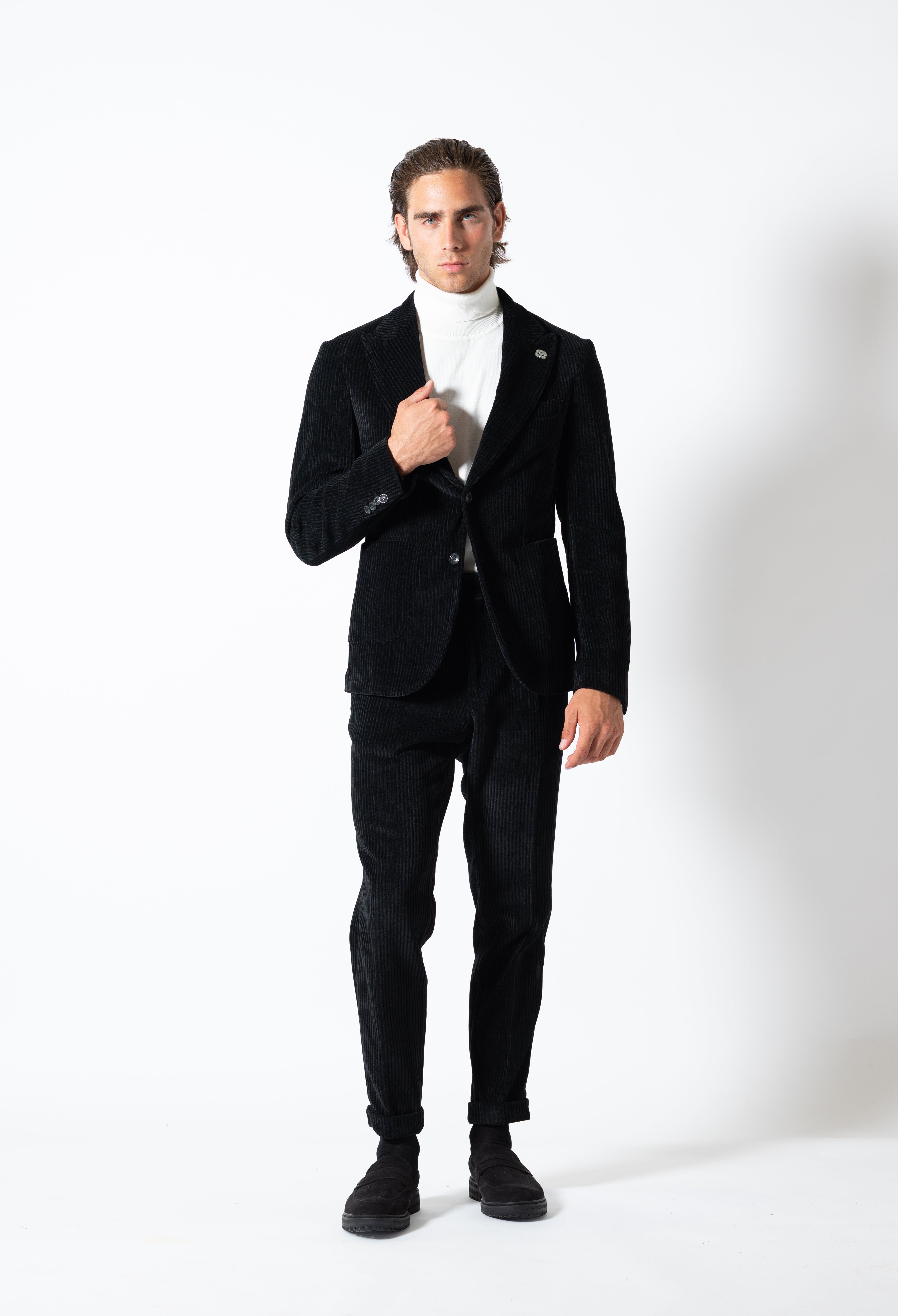 Abito in velluto NERO – Karl Mommoo