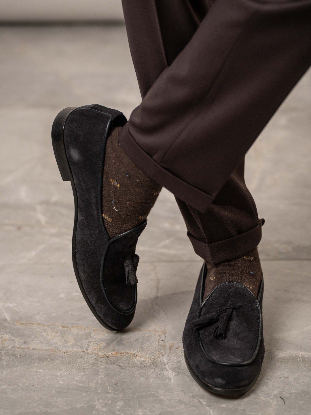 Mocassini in camoscio con nappine - Karl Mommoo