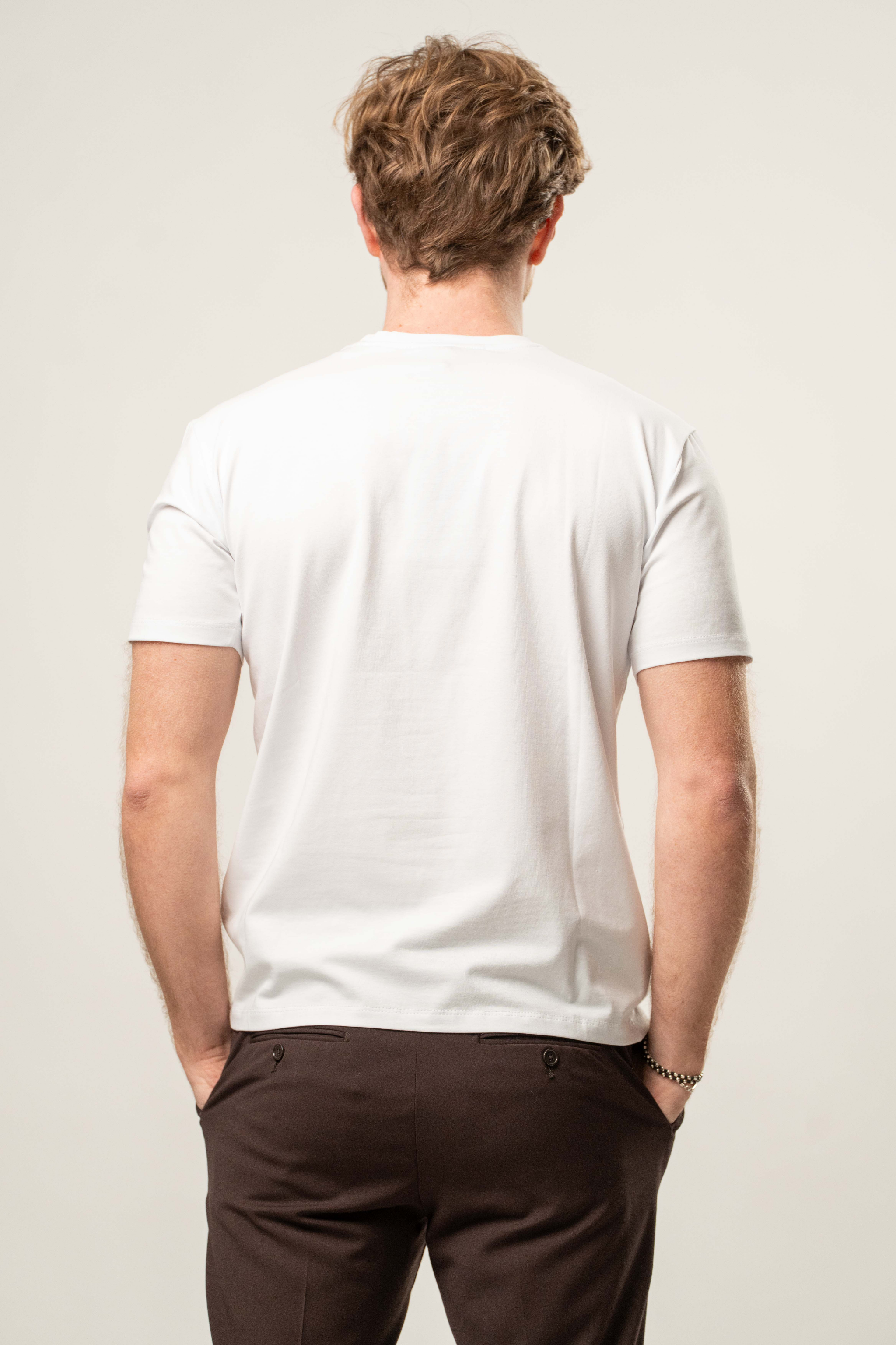 T-shirt ricamo squalo