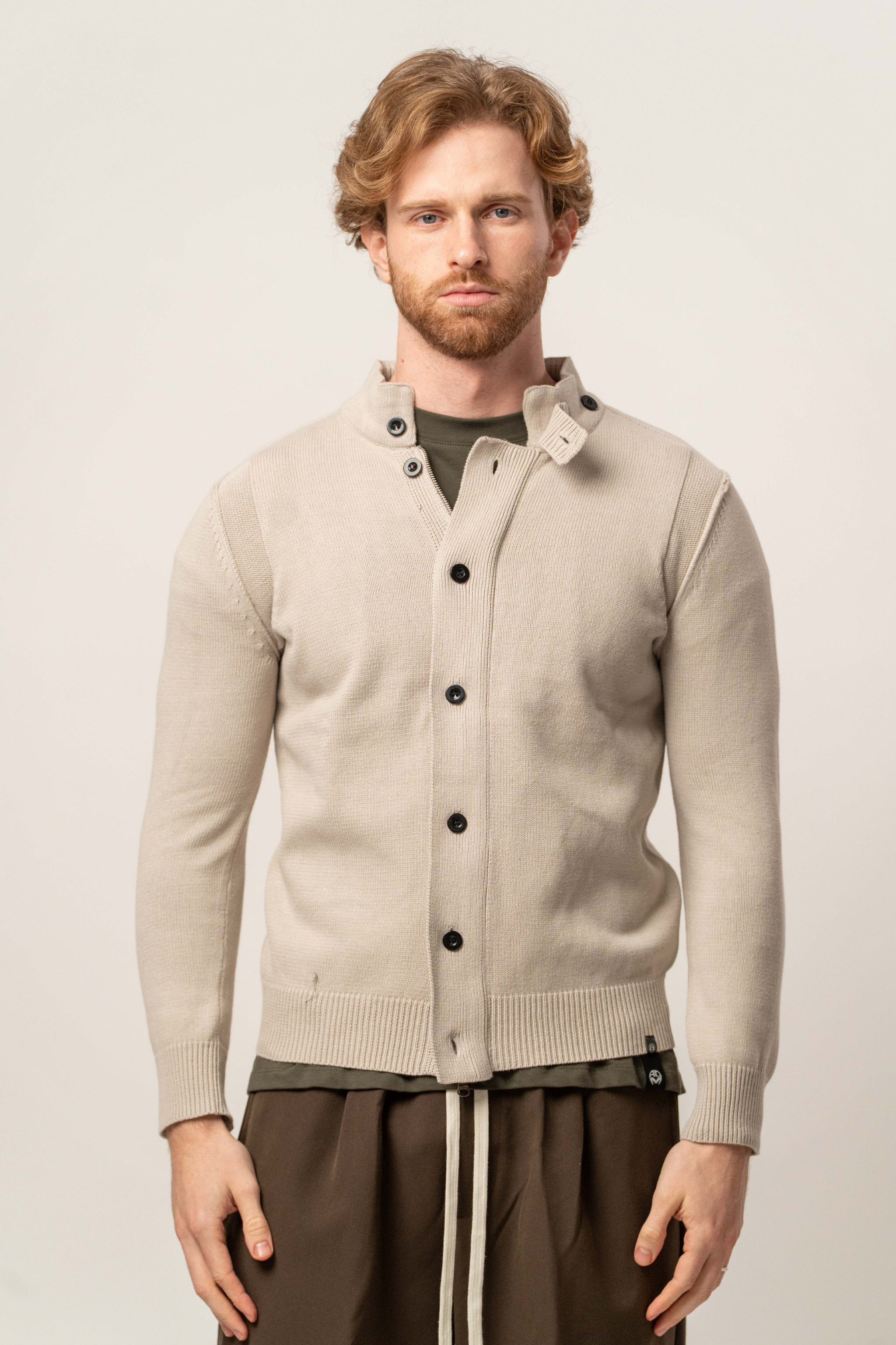 Maglia zip e bottoni Beige