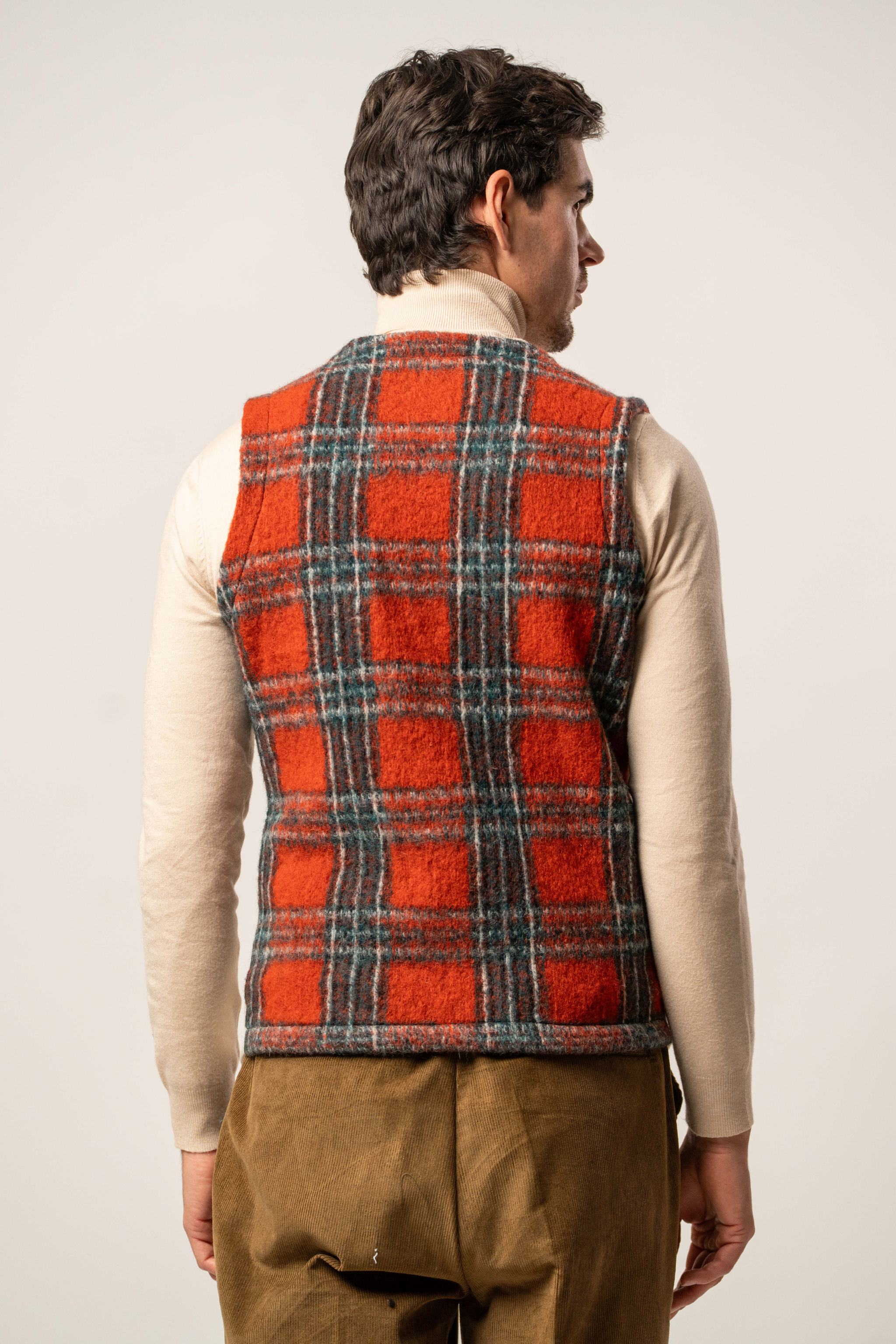 Gilet con inserti in lana