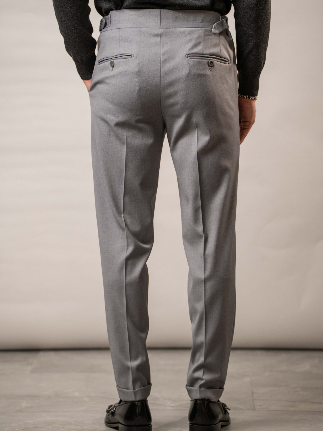 Pantalone con pinces – Karl Mommoo