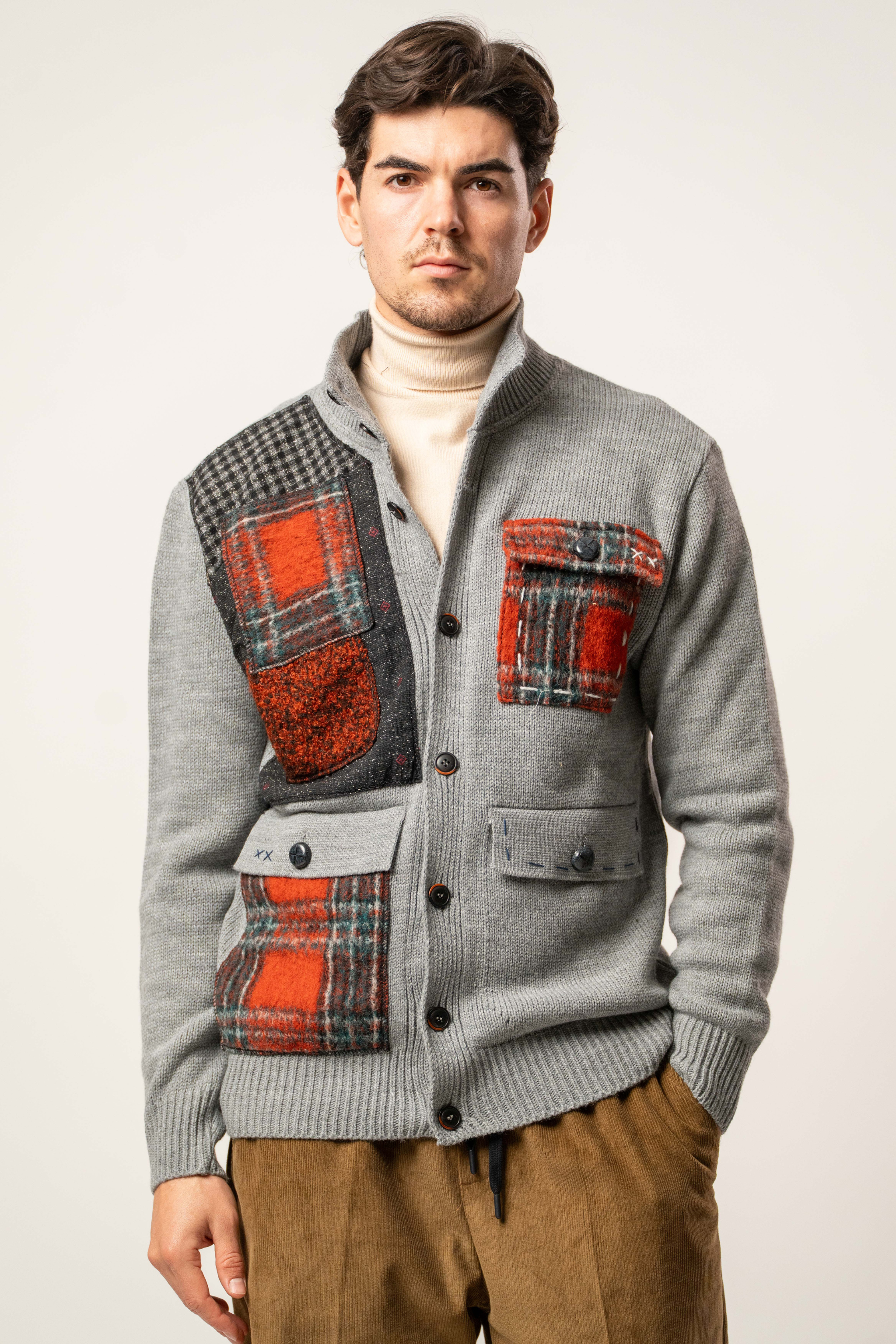 Cardigan con Inserti a contrasto