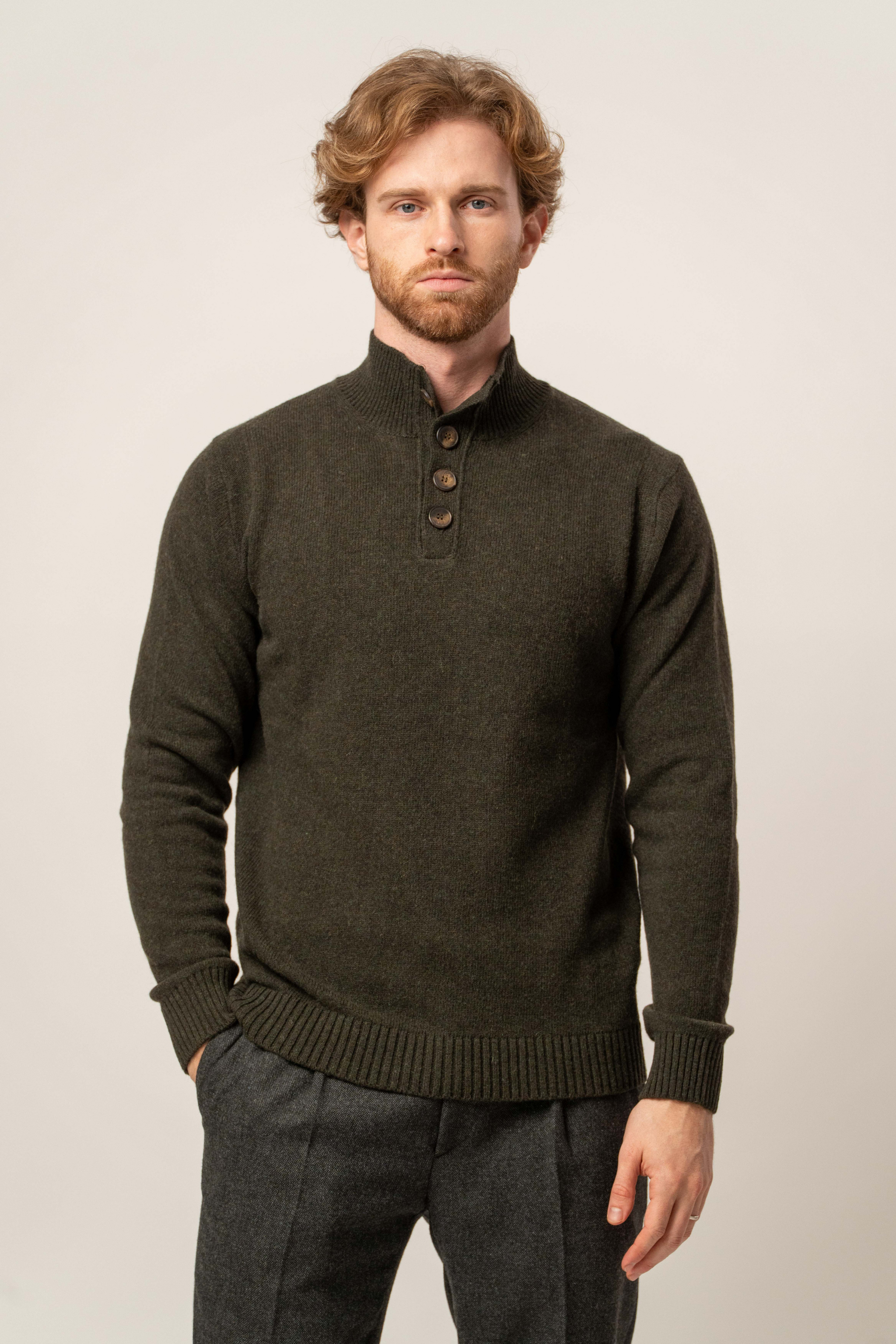 Maglia lupetto con bottoni – Karl Mommoo