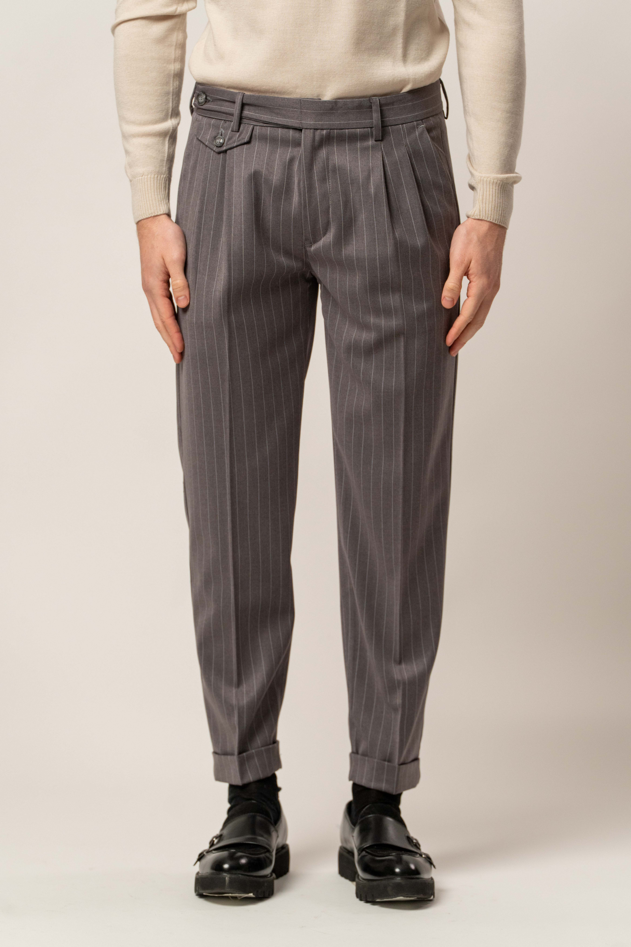 Pantalone Capri con pence – Karl Mommoo