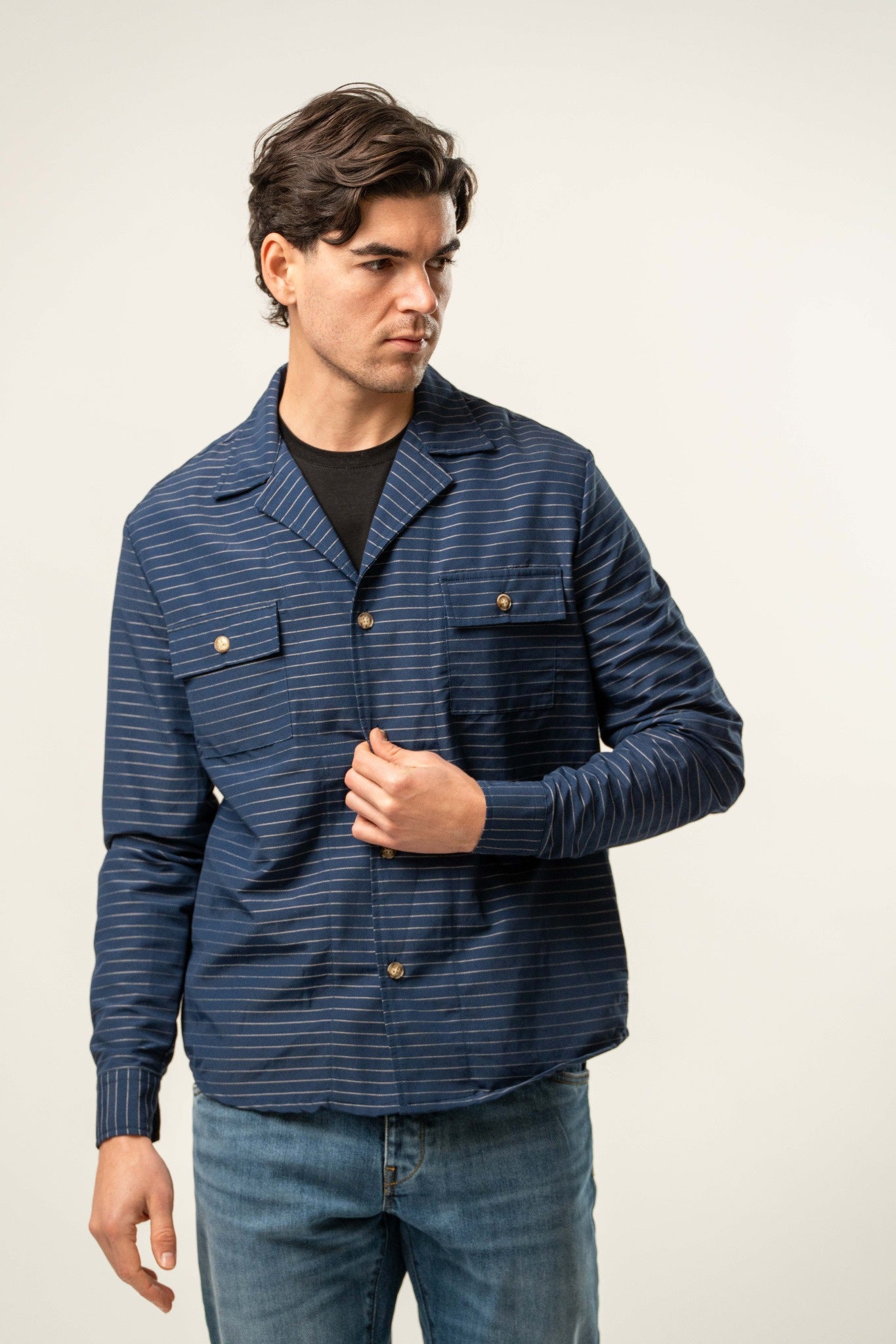 Giacca camicia uomo a righe sottili blu