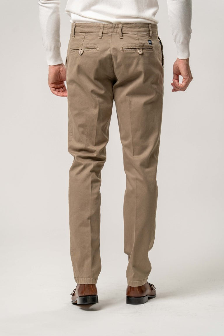 Pantalone Chino