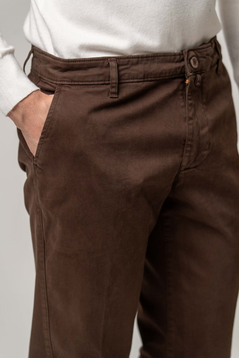 Pantalone Chino