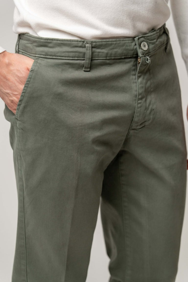 Pantalone Chino