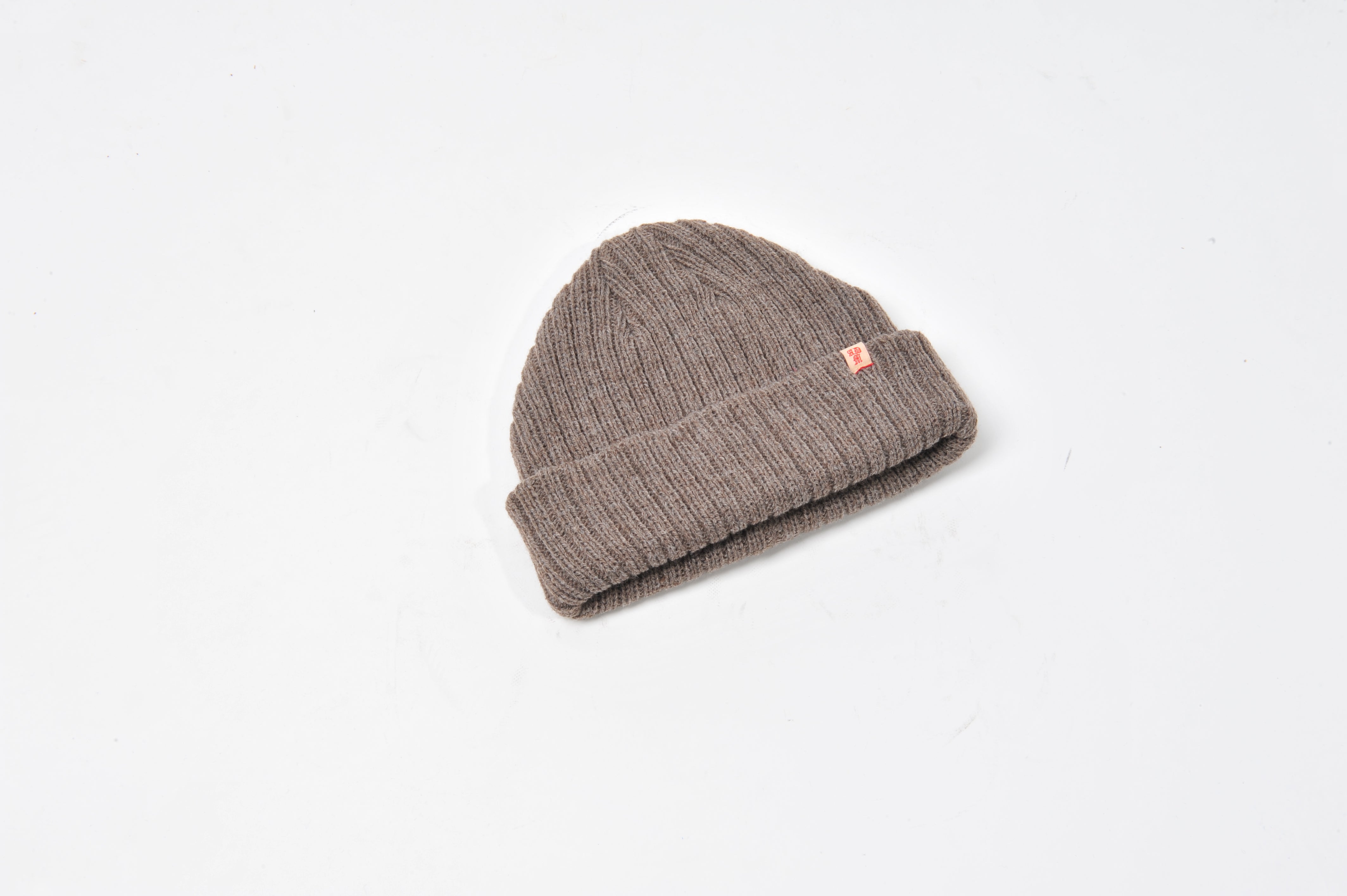 Short beanie cap